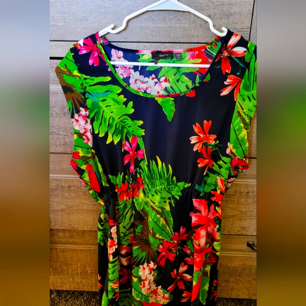 Dex 1985 hawaiian style dress